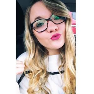 Meet your Posher, Cayla